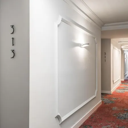 Sansi Park Hotel 3*