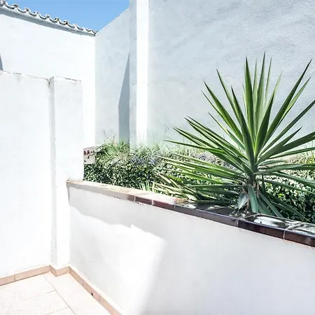 Sansi Park فندق 3*